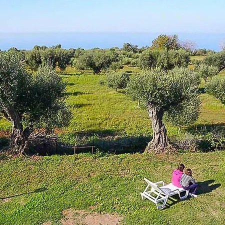 1 Bedroom Gorgeous In Zambrone