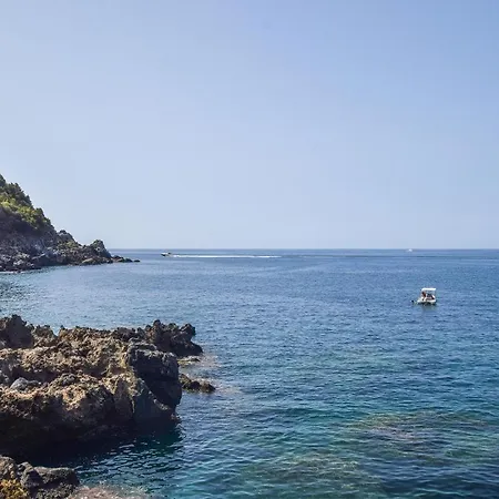 1 Bedroom Gorgeous In * Zambrone