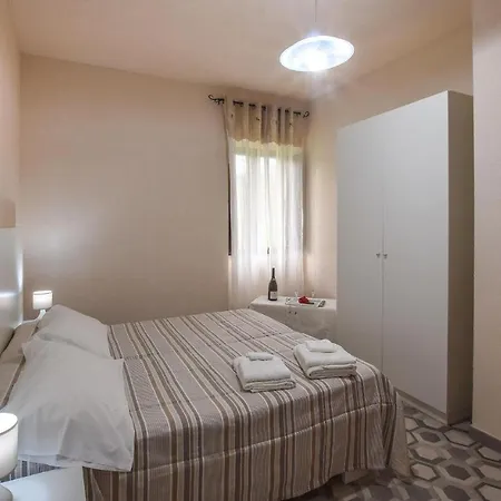 1 Bedroom Gorgeous In Apartment Zambrone
