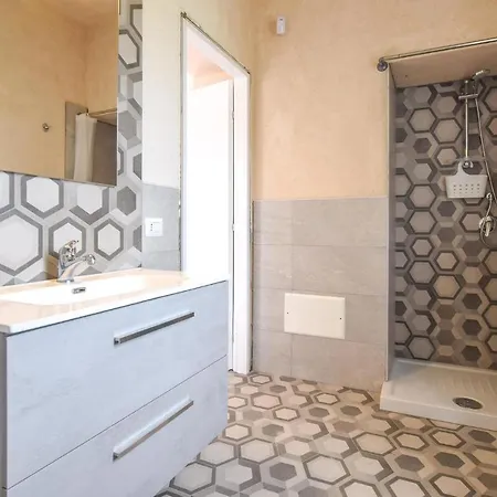 1 Bedroom Gorgeous In