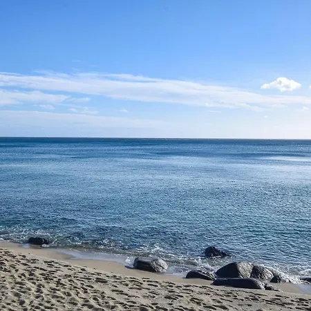 1 Bedroom Gorgeous In * Zambrone